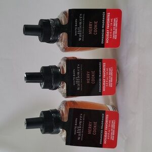 3 MERRY COOKIE Wallflowers Fragrance Refill - Bath & Body Works